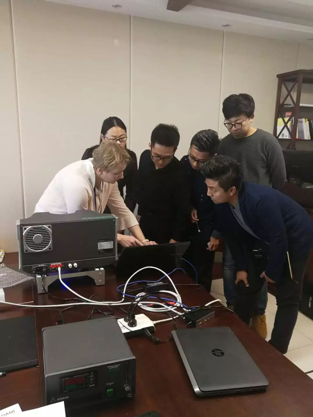 臺式電子順磁共振波譜儀