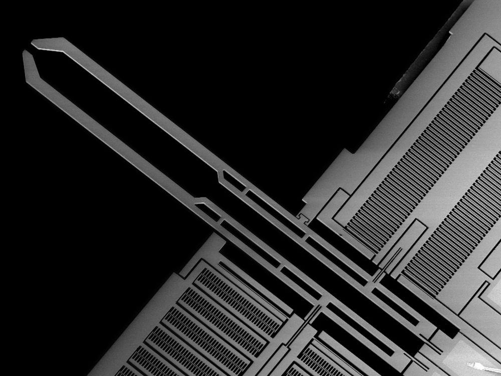 顯微操作和拾取系統